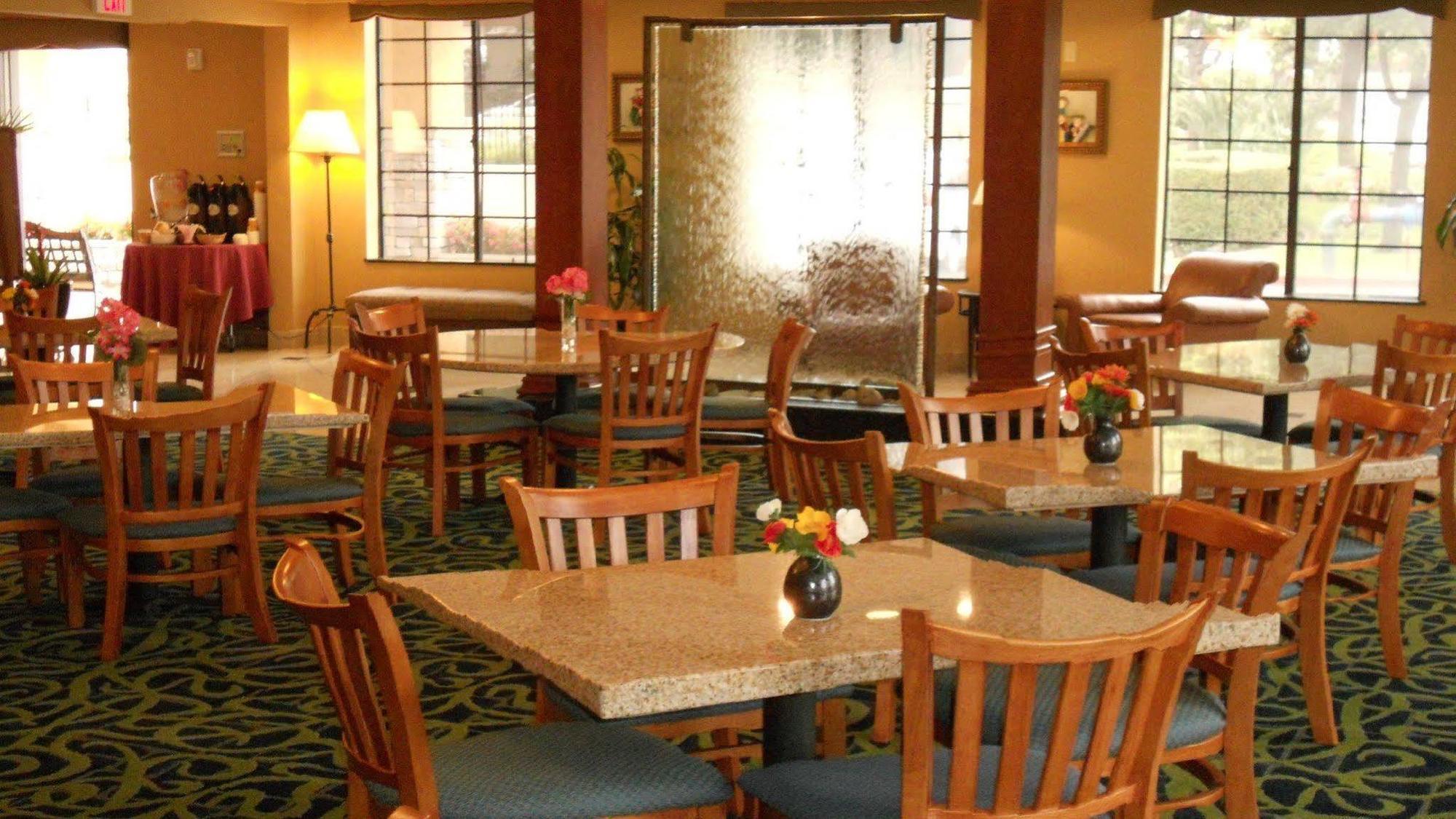 Holiday Inn Express San Diego - Rancho Bernardo, An Ihg Hotel Екстер'єр фото